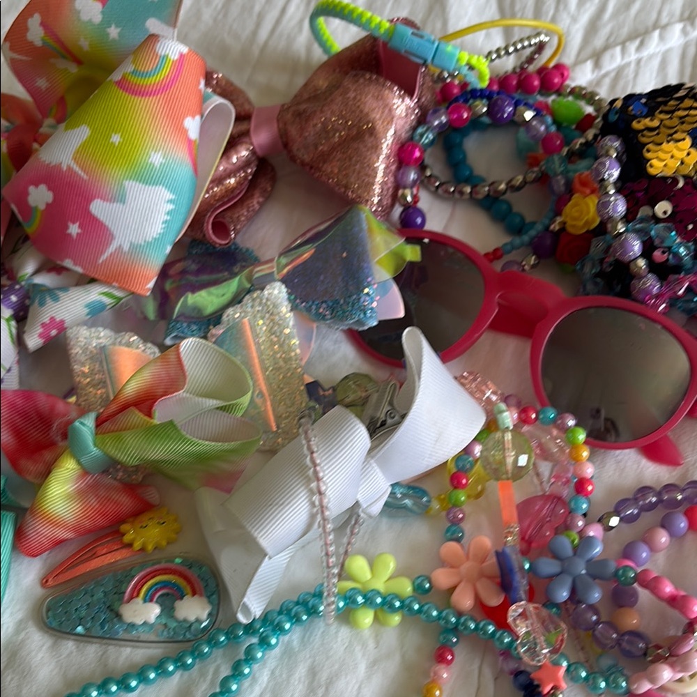 Girls Accessory Bundle - Picture 3 of 5